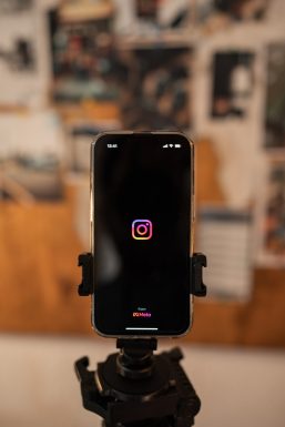 What Is the Difference Between Instagram Lite and Instagram