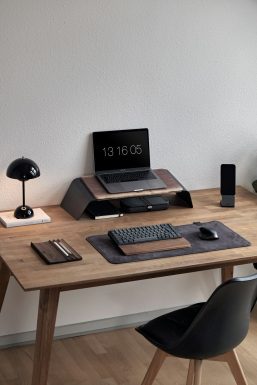 5 AI Graphic Design Software Platforms for Marketing Teams