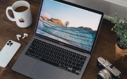 Top 9 VPNs That Offer Built-In Ad & Tracker Blocking, According to Privacy-Focused Reddit Threads