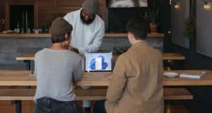 Top Tips for Conducting Effective Employee Evaluations That Motivate and Retain U.S. Talent