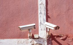 How to Watch OnlyFans Content Safely & Legally