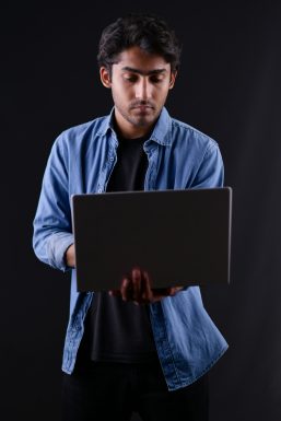 How Adjunct Professors Fixed LMS Logout Loops by Restarting Their Browser and Clearing Cache