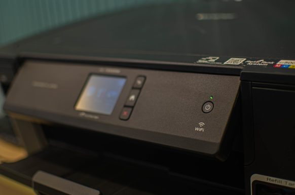 High Speed Picture Scanner: Digitizing Old Photos