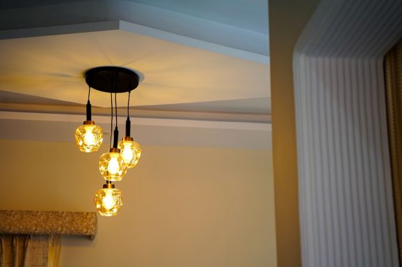 YUEXPAND H100 High Ceiling Chandelier Review – Elegant Modern Raindrop Lighting for Your Home