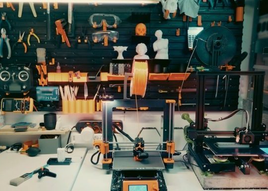 Lianjie Supply Chain: China Electrical Enclosure Factory Hub