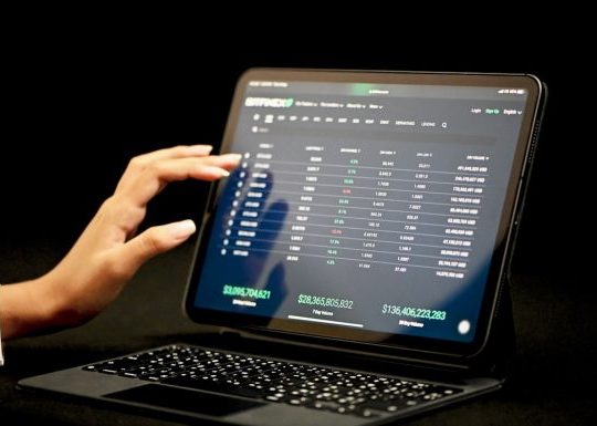 5 Tools Like Clay That Growth Teams Use for Lead Enrichment and Outbound Automation Workflows