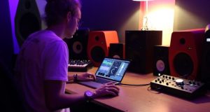 Music Production Software Like FL Studio That Helps You Create Tracks Like A Pro